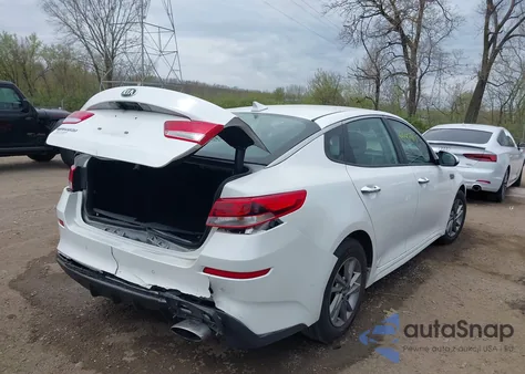 2019 Kia Optima Lx z USA, uszkodzony, nr VIN 5XXGT4L32KG312986